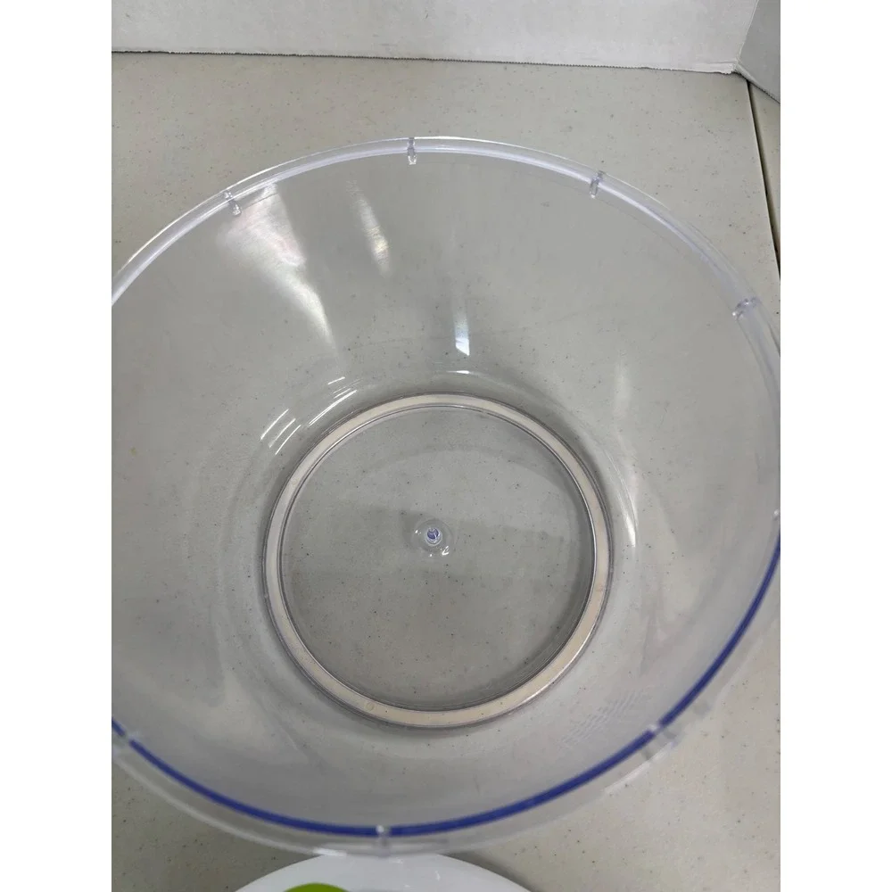 Cuisinart salad spinner